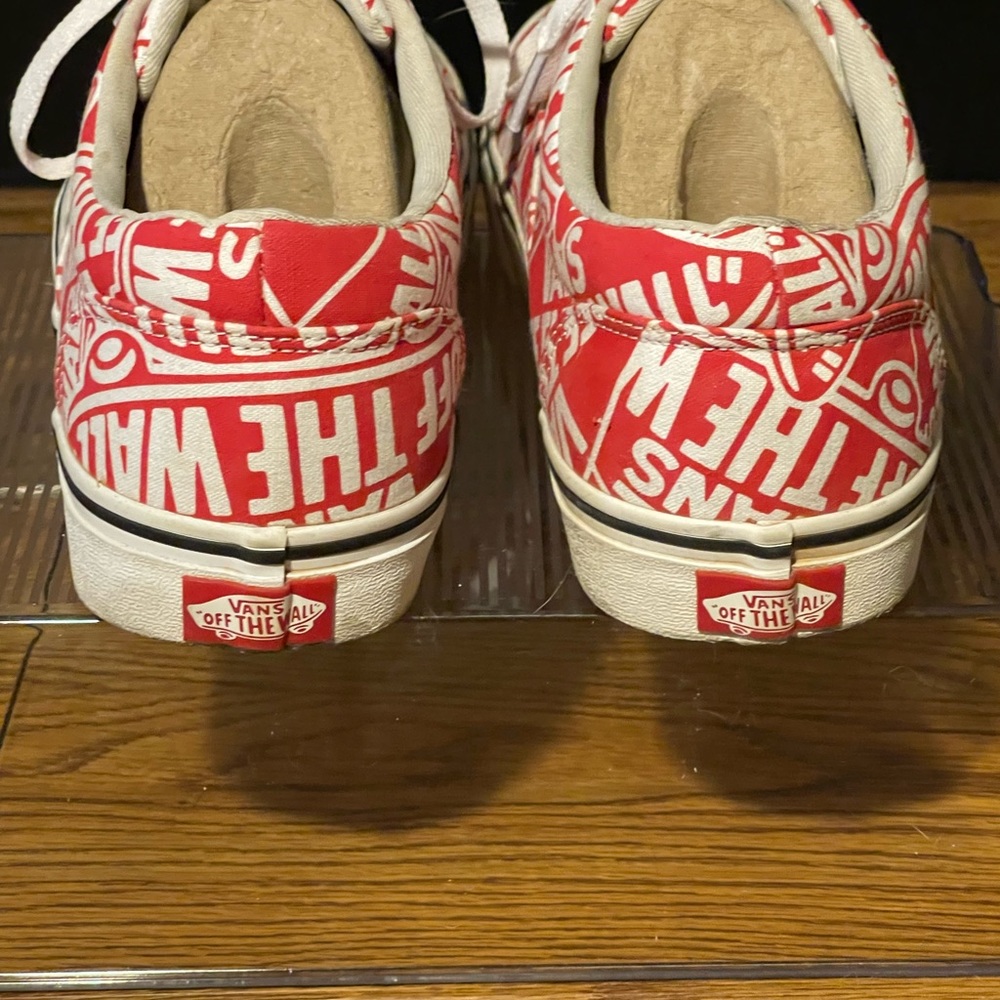 Vans Dohe - Picture 2 of 6